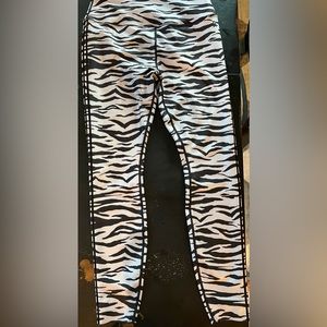 Good American workout pants